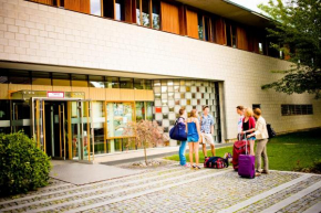 Гостиница Internationales Jugendgästehaus Dachau, Дахау